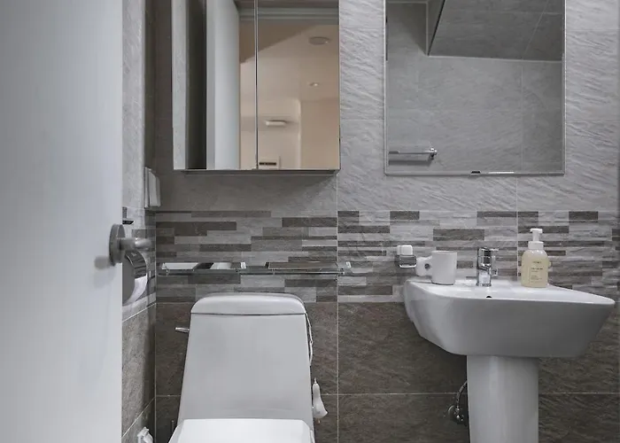 Romance And Convenience At The Same Time ㅣ 2 Terraces, 2 Bathrooms Apartamento Seúl