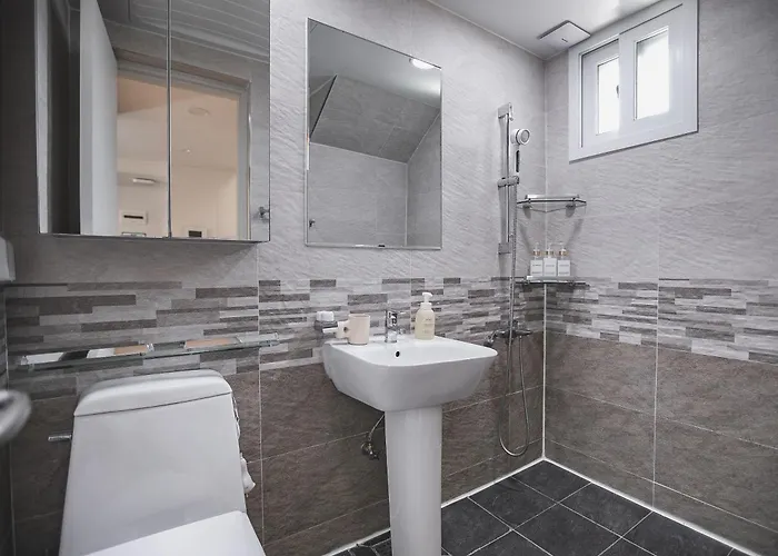 Romance And Convenience At The Same Time ㅣ 2 Terraces, 2 Bathrooms Apartamento Seúl